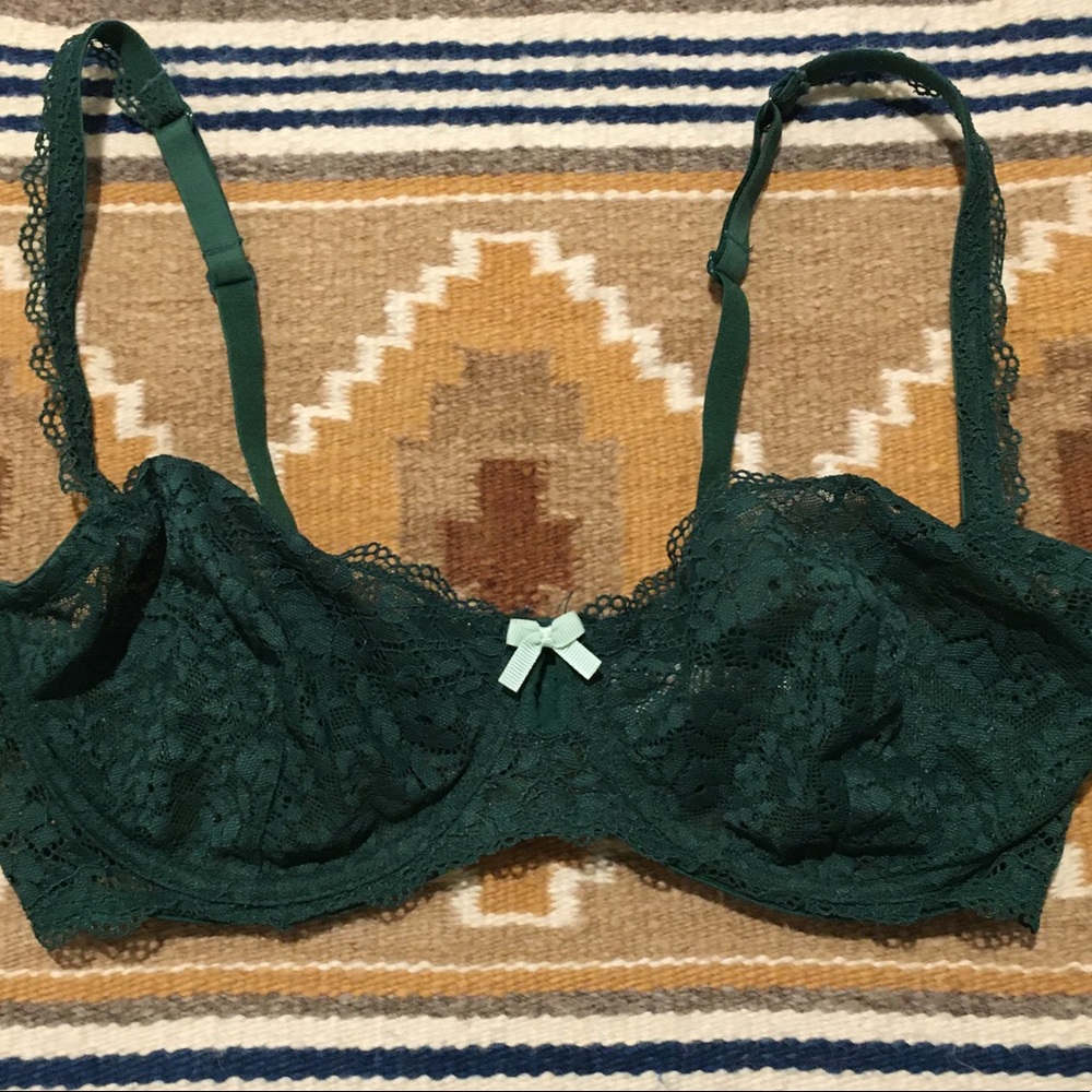 LACE UNDERWIRE BRA 34D